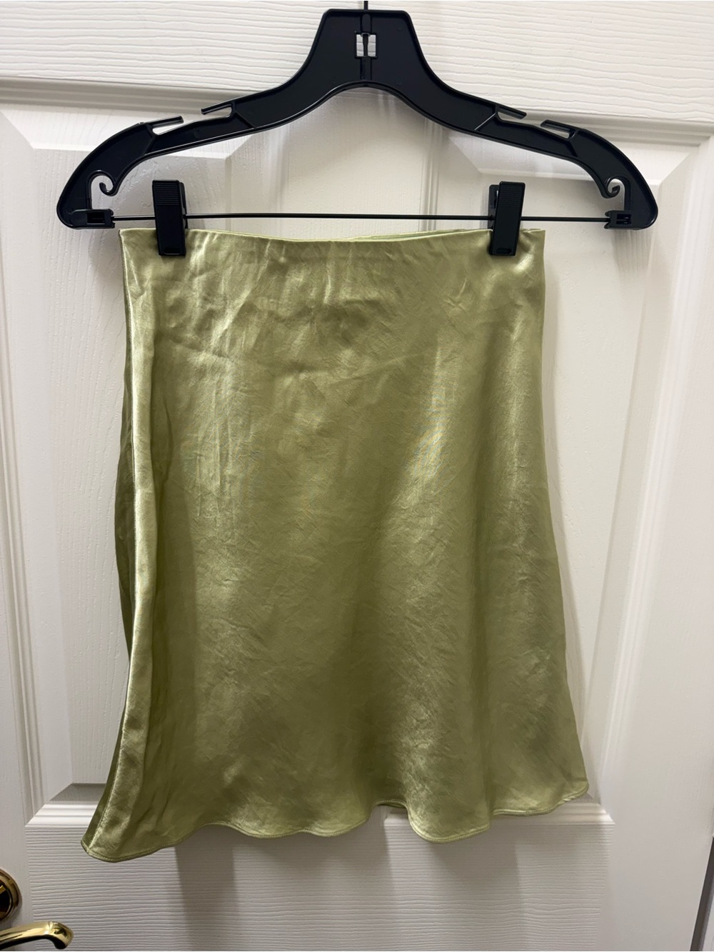 NEW Aritzia babaton slip satin mini skirt size 2 green